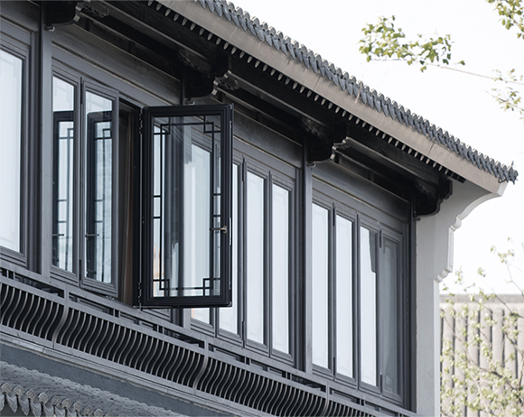 为什么仿古断桥铝中式门窗价格比普通门窗高几倍？